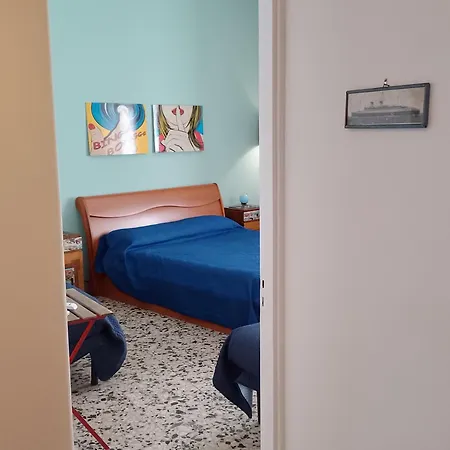 Eleganti In Centro A Due Passi Dalla Stazione Séjour chez l'habitant