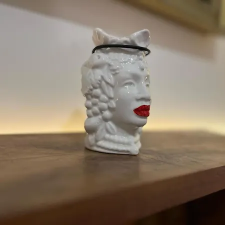 Séjour chez l'habitant Eleganti In Centro A Due Passi Dalla Stazione *