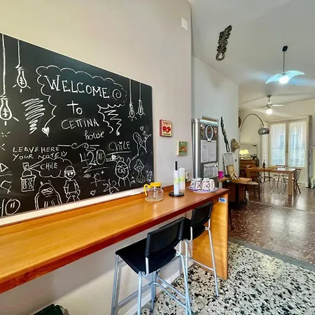 Eleganti In Centro A Due Passi Dalla Stazione Séjour chez l'habitant *