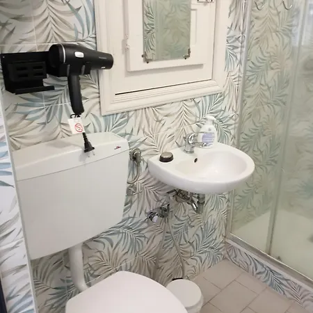 Séjour chez l'habitant Eleganti In Centro A Due Passi Dalla Stazione Catane